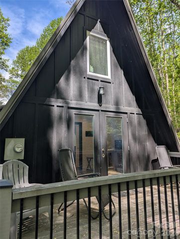87 Hershel Lane, Swannanoa, NC 28778