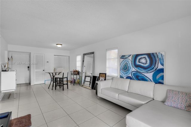 17530 NW 68th Ave C2003, Hialeah, FL 33015