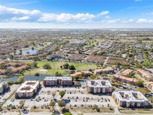 17530 NW 68th Ave C2003, Hialeah, FL 33015