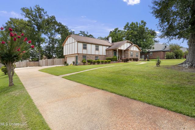 11490 Savannah Place Place, Gulfport, MS 39503