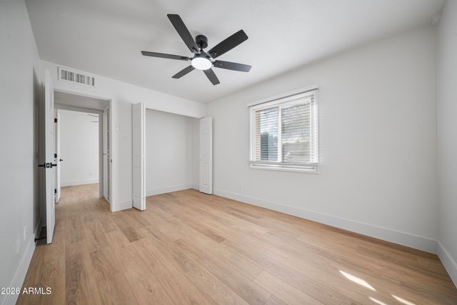 8608 E WHITTON Avenue, Scottsdale, AZ 85251