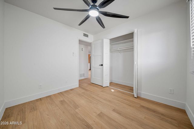 8608 E WHITTON Avenue, Scottsdale, AZ 85251