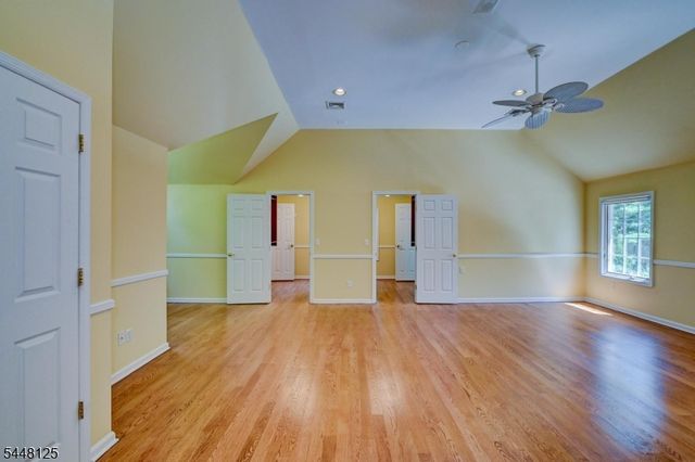5 Meadow Ct, Montville Twp., NJ 07045