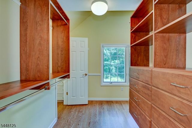 5 Meadow Ct, Montville Twp., NJ 07045