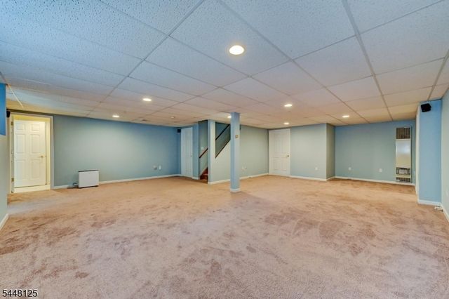 5 Meadow Ct, Montville Twp., NJ 07045