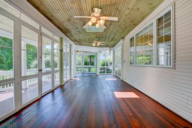 5 Meadow Ct, Montville Twp., NJ 07045