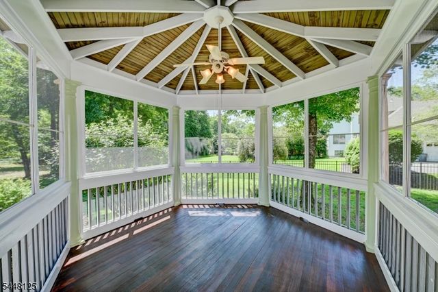 5 Meadow Ct, Montville Twp., NJ 07045