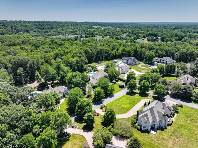 5 Meadow Ct, Montville Twp., NJ 07045