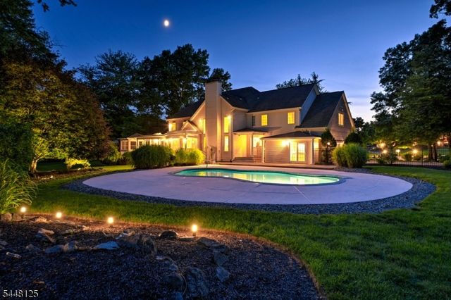 5 Meadow Ct, Montville Twp., NJ 07045