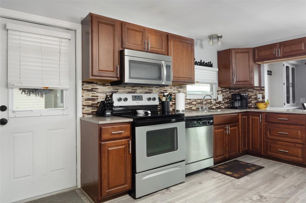 Image 6 of property listing at 34571 GARDENIA DRIVE N, Pinellas Park, FL 33781