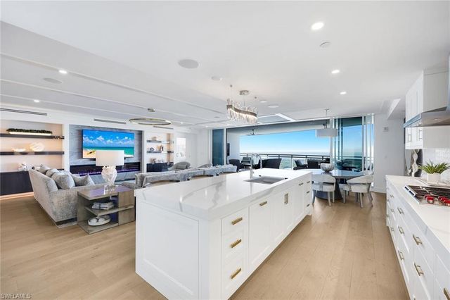 13935 Old Coast RD # 1804, Naples, FL 34110