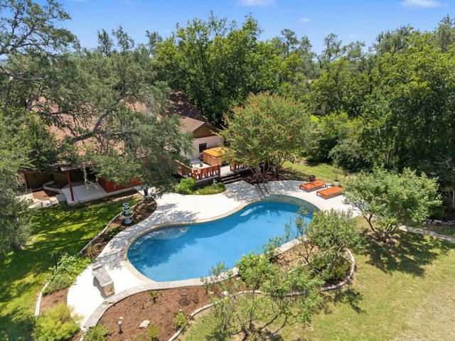 502 S Lariat CIR, Dripping Springs, TX 78620