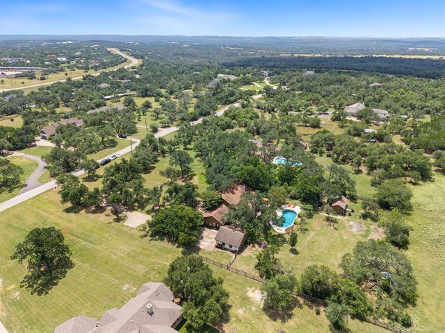 502 S Lariat CIR, Dripping Springs, TX 78620