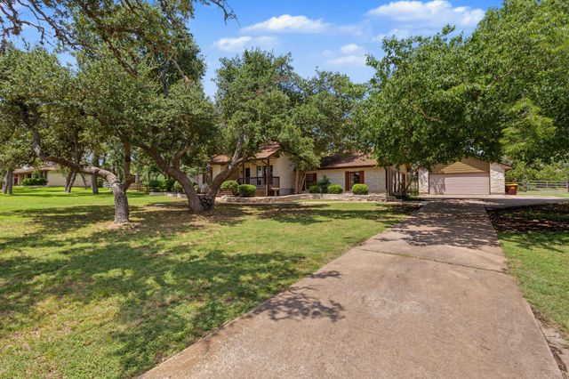 502 S Lariat CIR, Dripping Springs, TX 78620