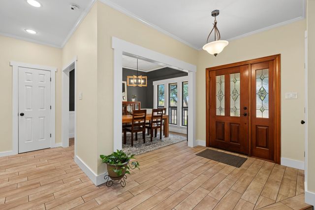 502 S Lariat CIR, Dripping Springs, TX 78620