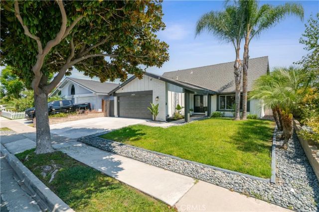 14822 Foxcroft, Tustin, CA 92780