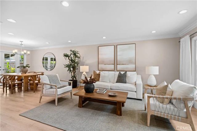 14822 Foxcroft, Tustin, CA 92780