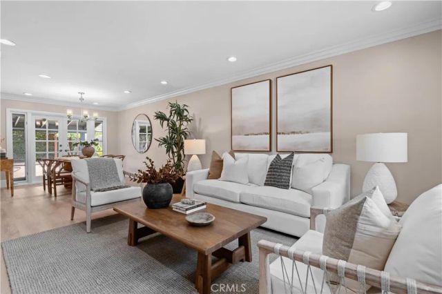 14822 Foxcroft, Tustin, CA 92780