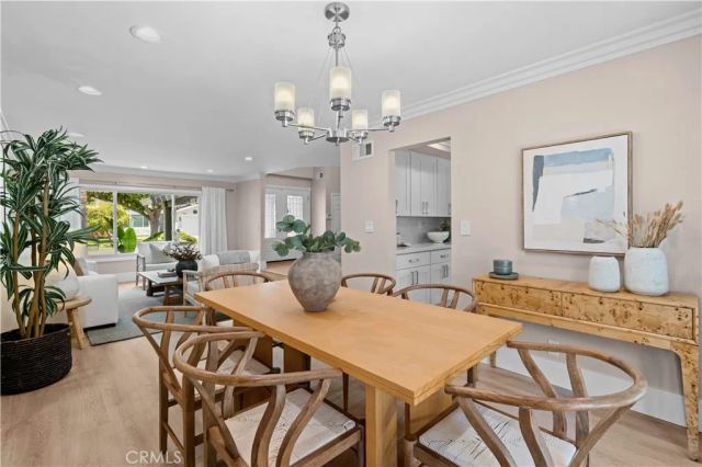 14822 Foxcroft, Tustin, CA 92780