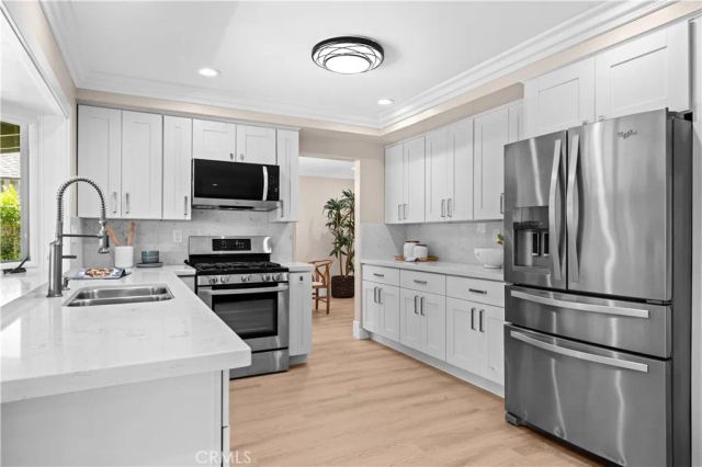 14822 Foxcroft, Tustin, CA 92780