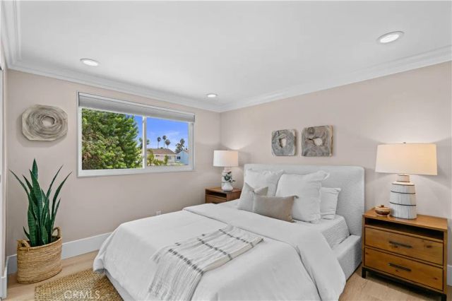 14822 Foxcroft, Tustin, CA 92780