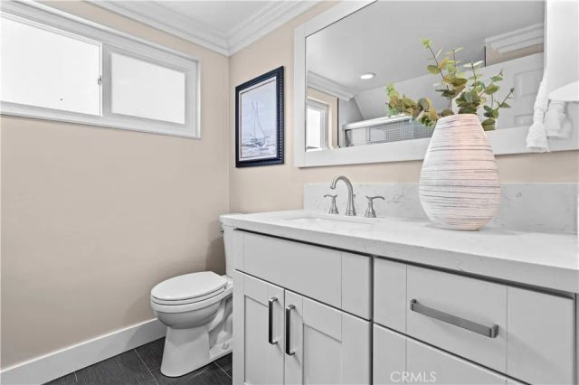 14822 Foxcroft, Tustin, CA 92780