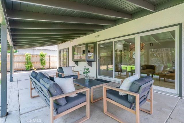 14822 Foxcroft, Tustin, CA 92780