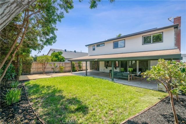 14822 Foxcroft, Tustin, CA 92780