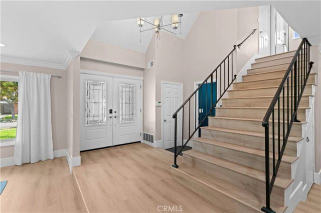 14822 Foxcroft, Tustin, CA 92780