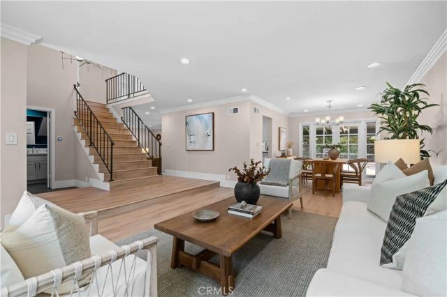 14822 Foxcroft, Tustin, CA 92780