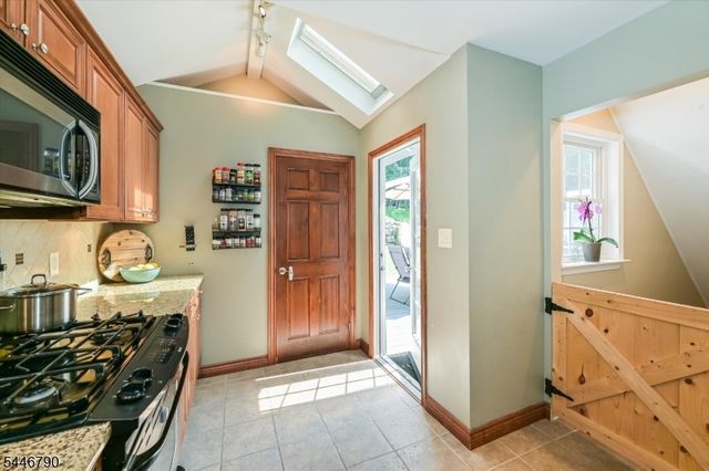 92 Carey Ave, Butler Boro, NJ 07405