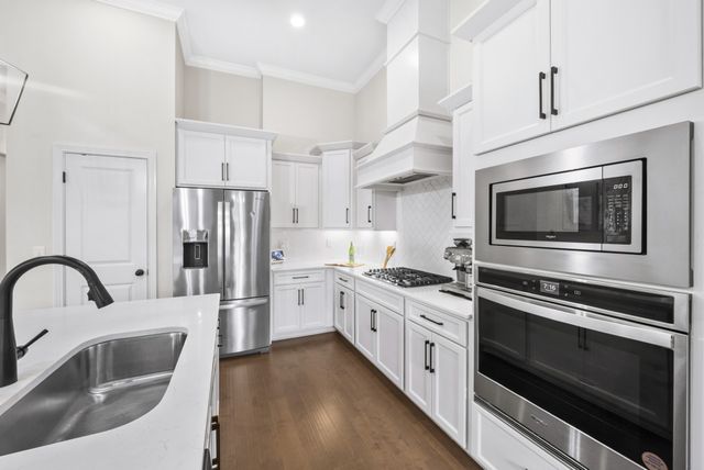 4049 John Marsh Rd, Spring Hill, TN 37174