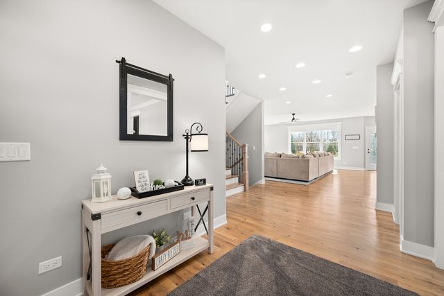 210 Whittemore Drive, Sycamore, IL 60178