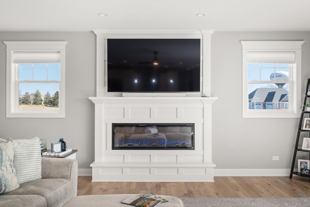 210 Whittemore Drive, Sycamore, IL 60178