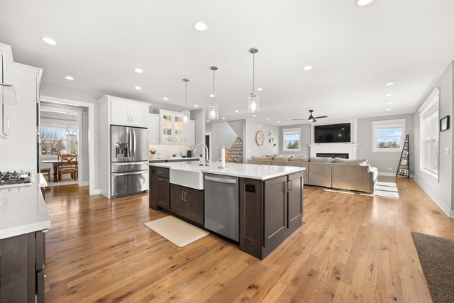 210 Whittemore Drive, Sycamore, IL 60178