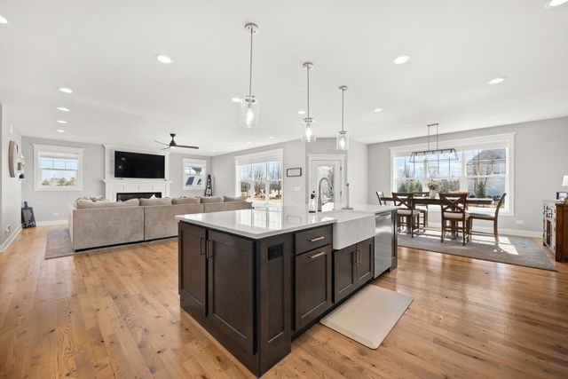 210 Whittemore Drive, Sycamore, IL 60178