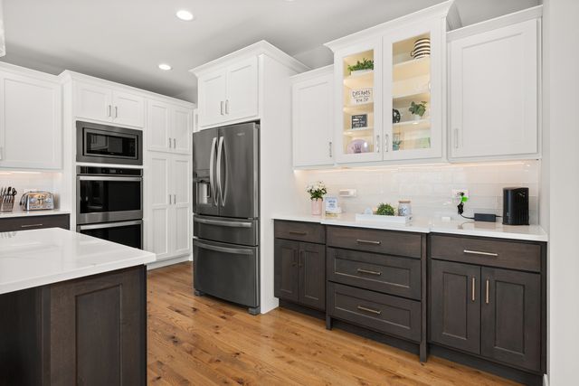 210 Whittemore Drive, Sycamore, IL 60178