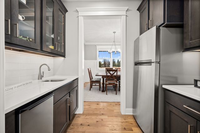 210 Whittemore Drive, Sycamore, IL 60178