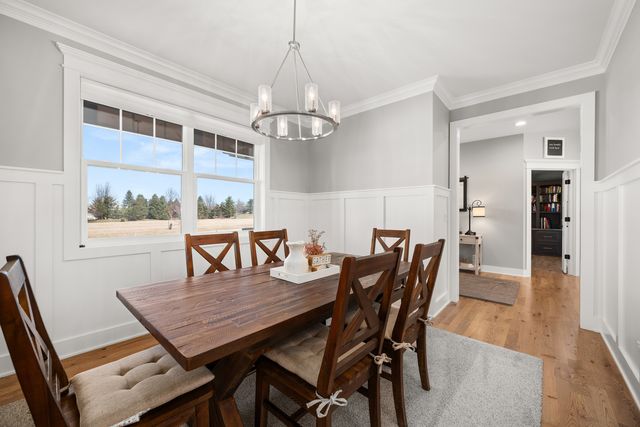 210 Whittemore Drive, Sycamore, IL 60178