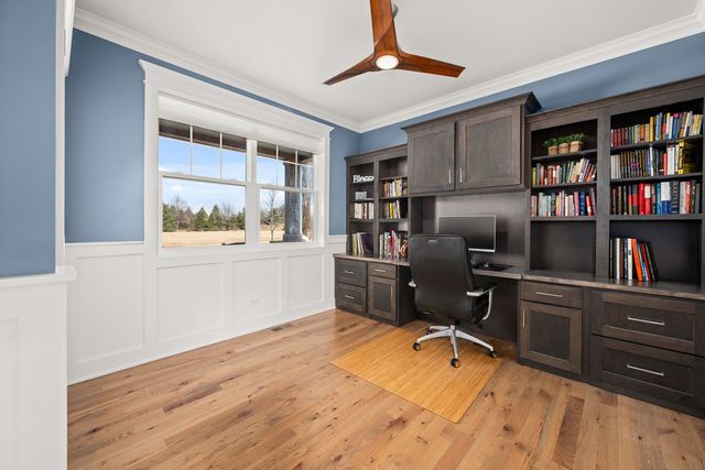 210 Whittemore Drive, Sycamore, IL 60178