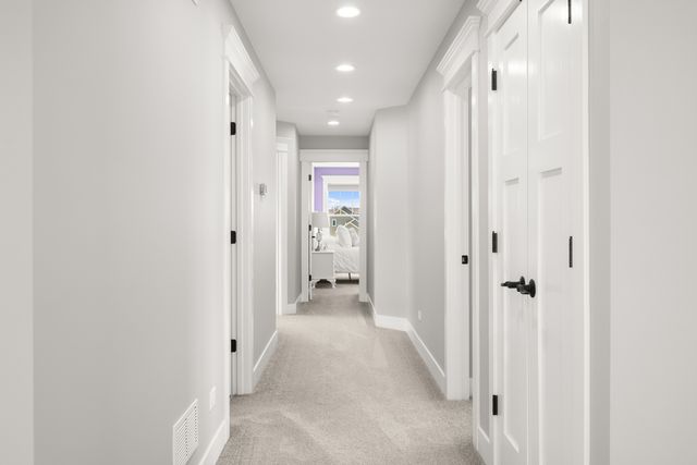 210 Whittemore Drive, Sycamore, IL 60178