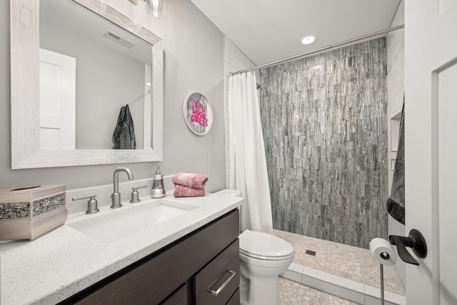 210 Whittemore Drive, Sycamore, IL 60178