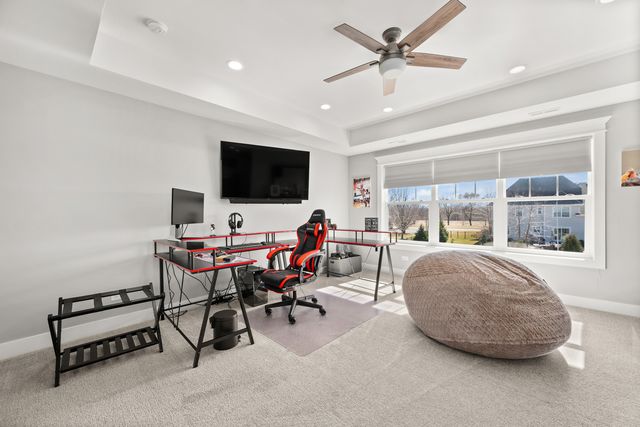 210 Whittemore Drive, Sycamore, IL 60178