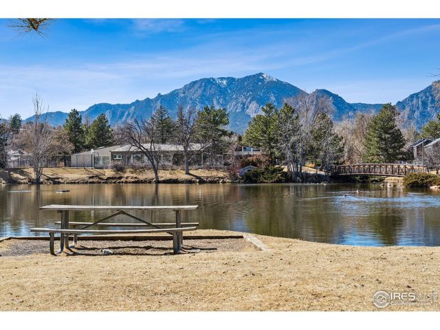 860 W Moorhead Cir 2K, Boulder, CO 80305