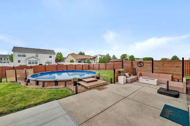 628 Turnbury Drive, Minooka, IL 60447