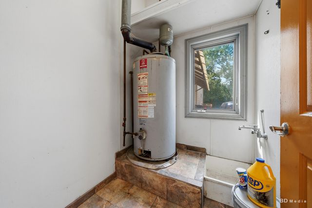 5240 159th Street 1B, Oak Forest, IL 60452