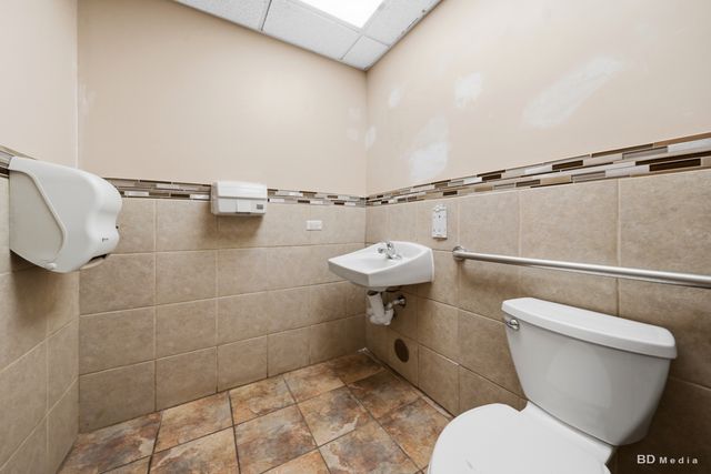 5240 159th Street 1B, Oak Forest, IL 60452