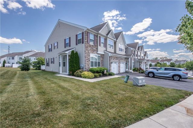 4606 Woodbrush Way, Upper Macungie Twp, PA 18104