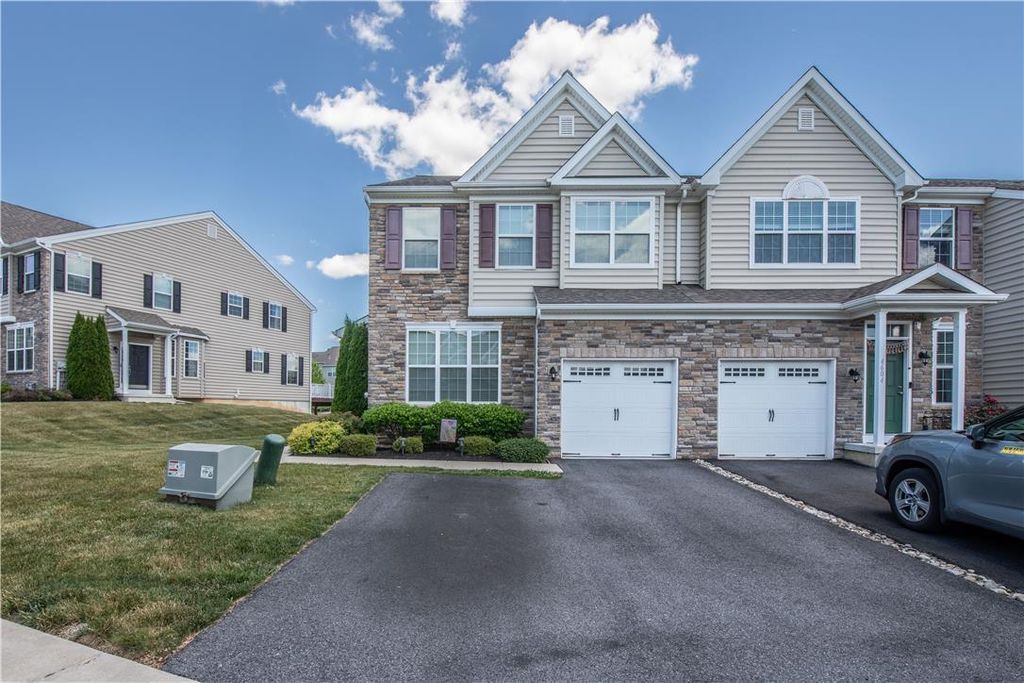 4606 Woodbrush Way, Upper Macungie Twp, PA 18104