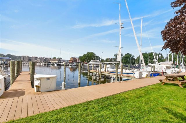 284 Marina Drive, St. Joseph, MI 49085